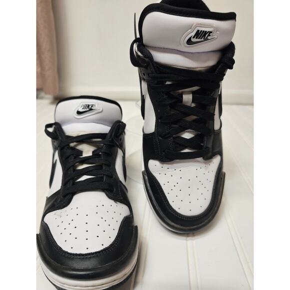 NIKE DUNK LOW PANDA Mens size 10 - Picture 4 of 9